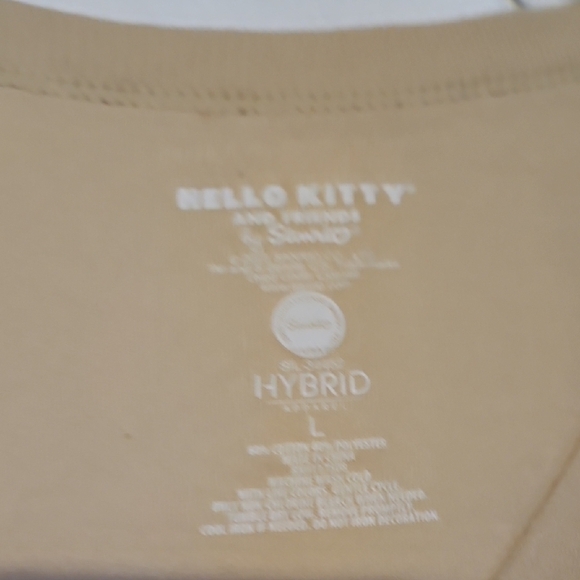 Hello Kitty Beige Tee with Pink and Blue Details - Picture 3 of 4